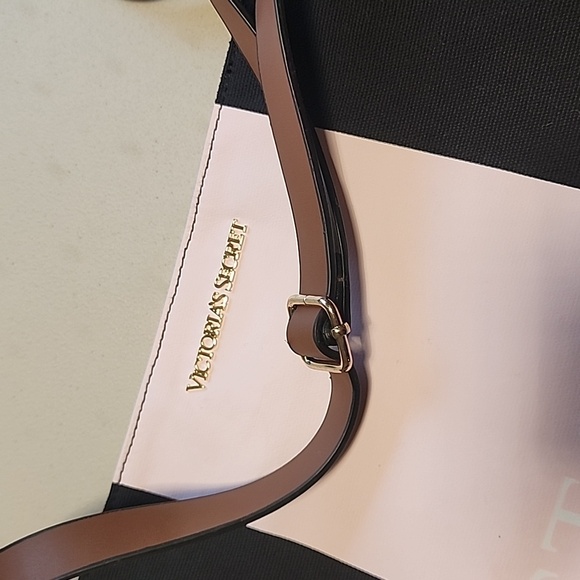 Vintage Victoria's Secret Canvas Tote in New Condition - Picture 6 of 6